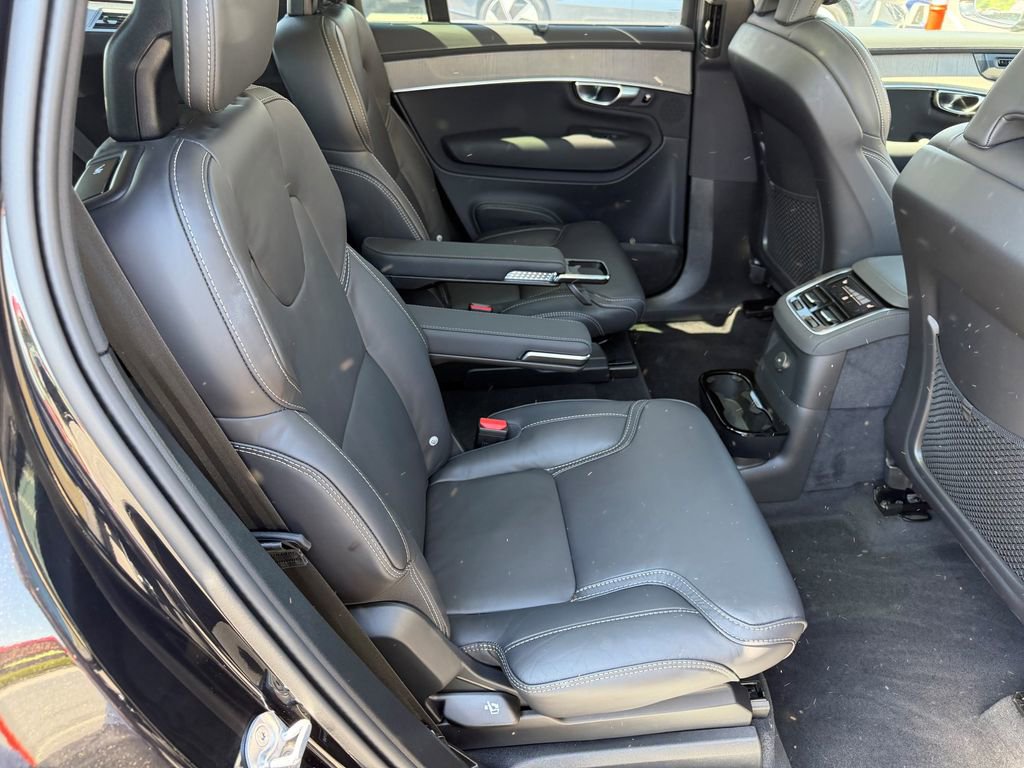 Certified 2025 Volvo XC90 T8 Ultra w/ Protection Package Premier AWD/4WD image 19