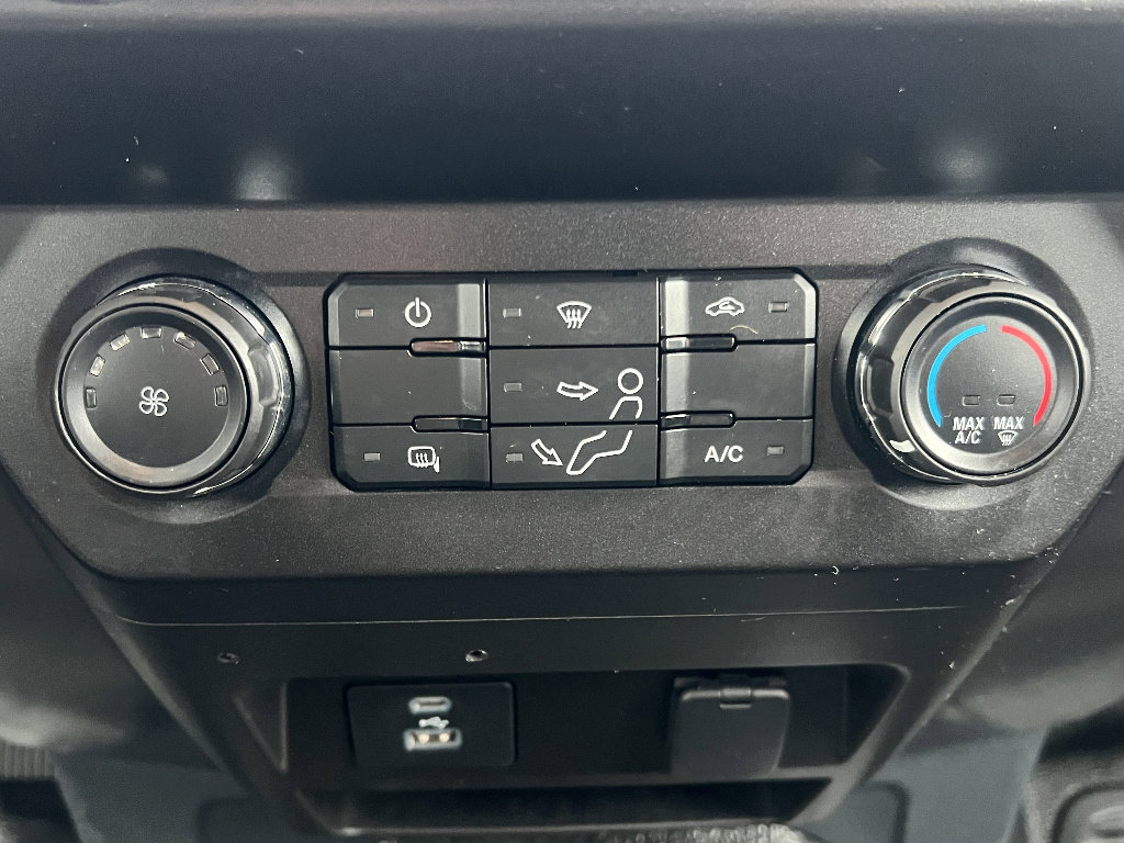 Certified 2022 Ford F250 XLT w/ XLT Value Package image 28