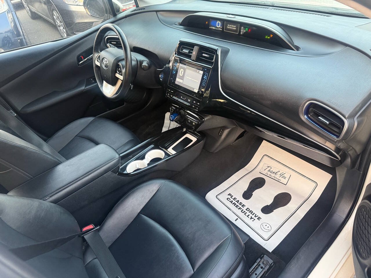 Used 2017 Toyota Prius Four Touring w/ Carpet Mat Package FWD image 9
