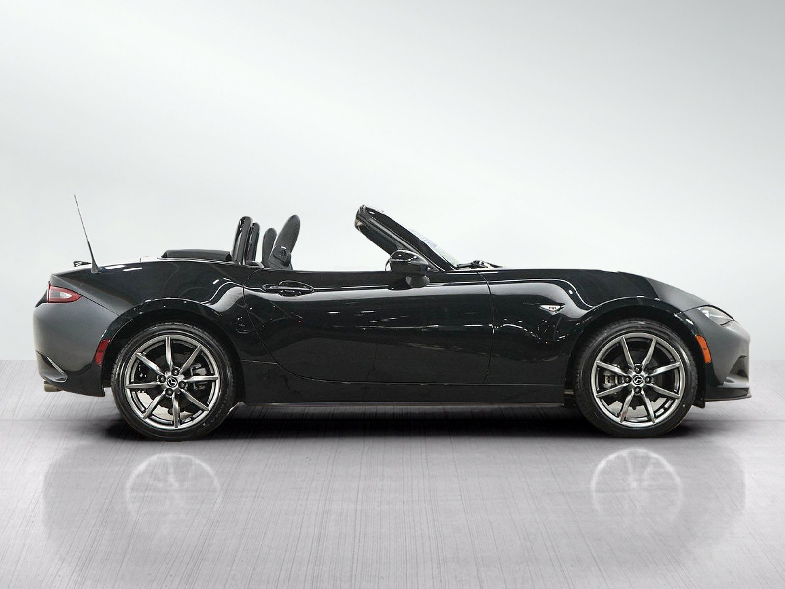 Used 2023 MAZDA MX-5 Miata Grand Touring RWD image 7