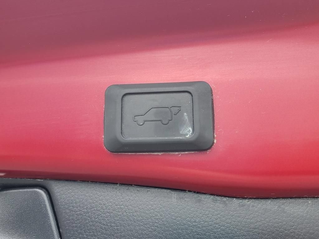 Used 2025 Toyota RAV4 XLE Premium w/ Weather Package AWD/4WD image 10