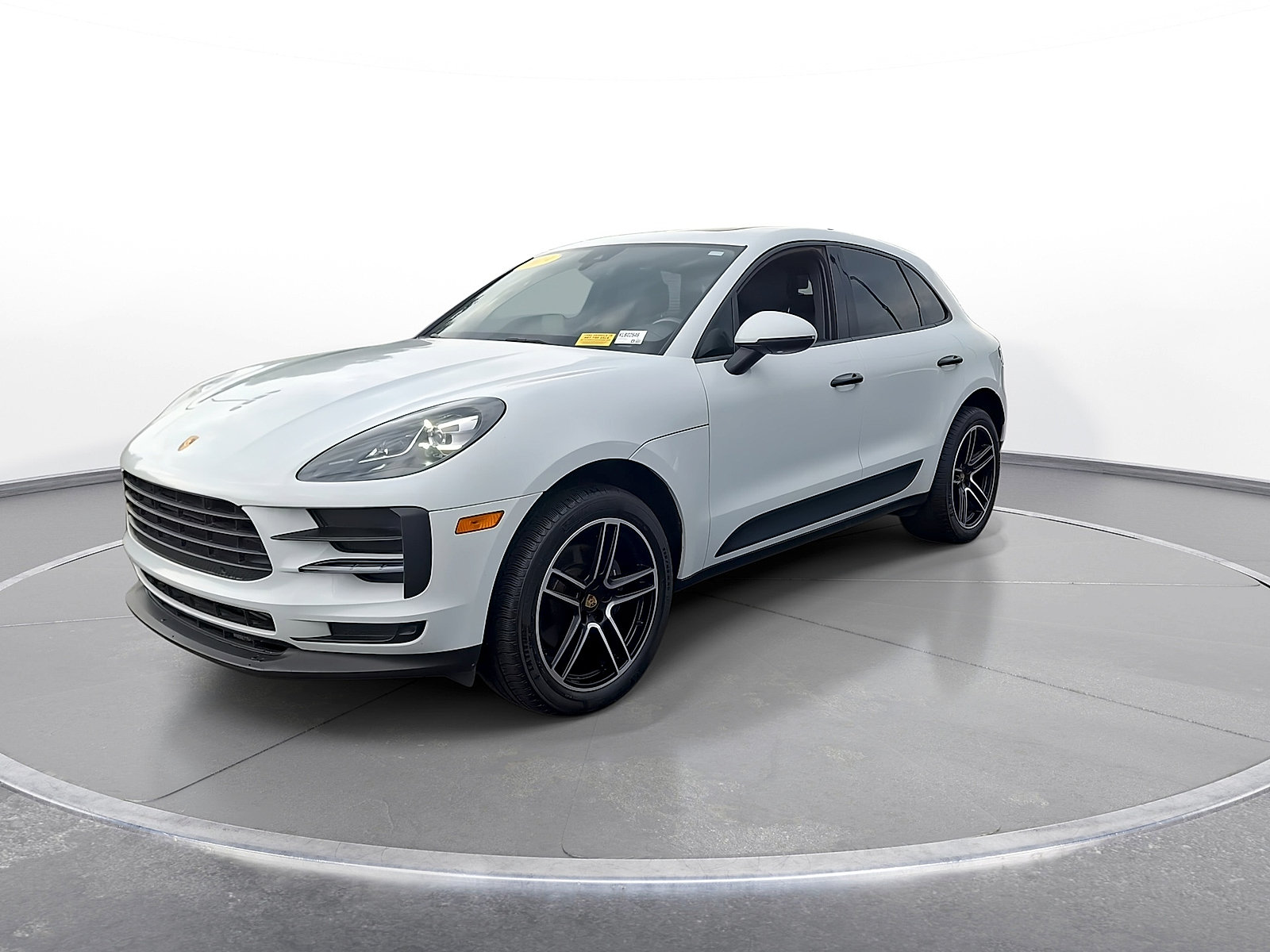 Used 2019 Porsche Macan AWD/4WD image 4