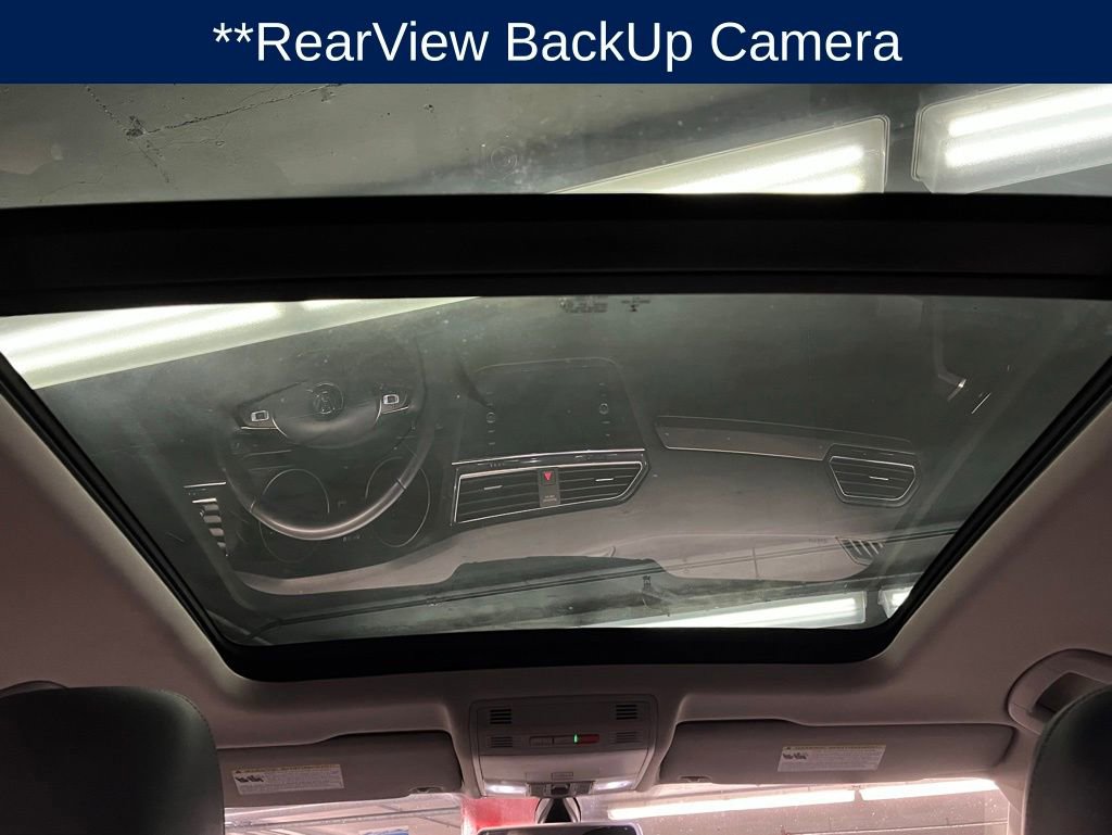 Used 2020 Volkswagen Tiguan SE w/ Panoramic Sunroof Package image 10