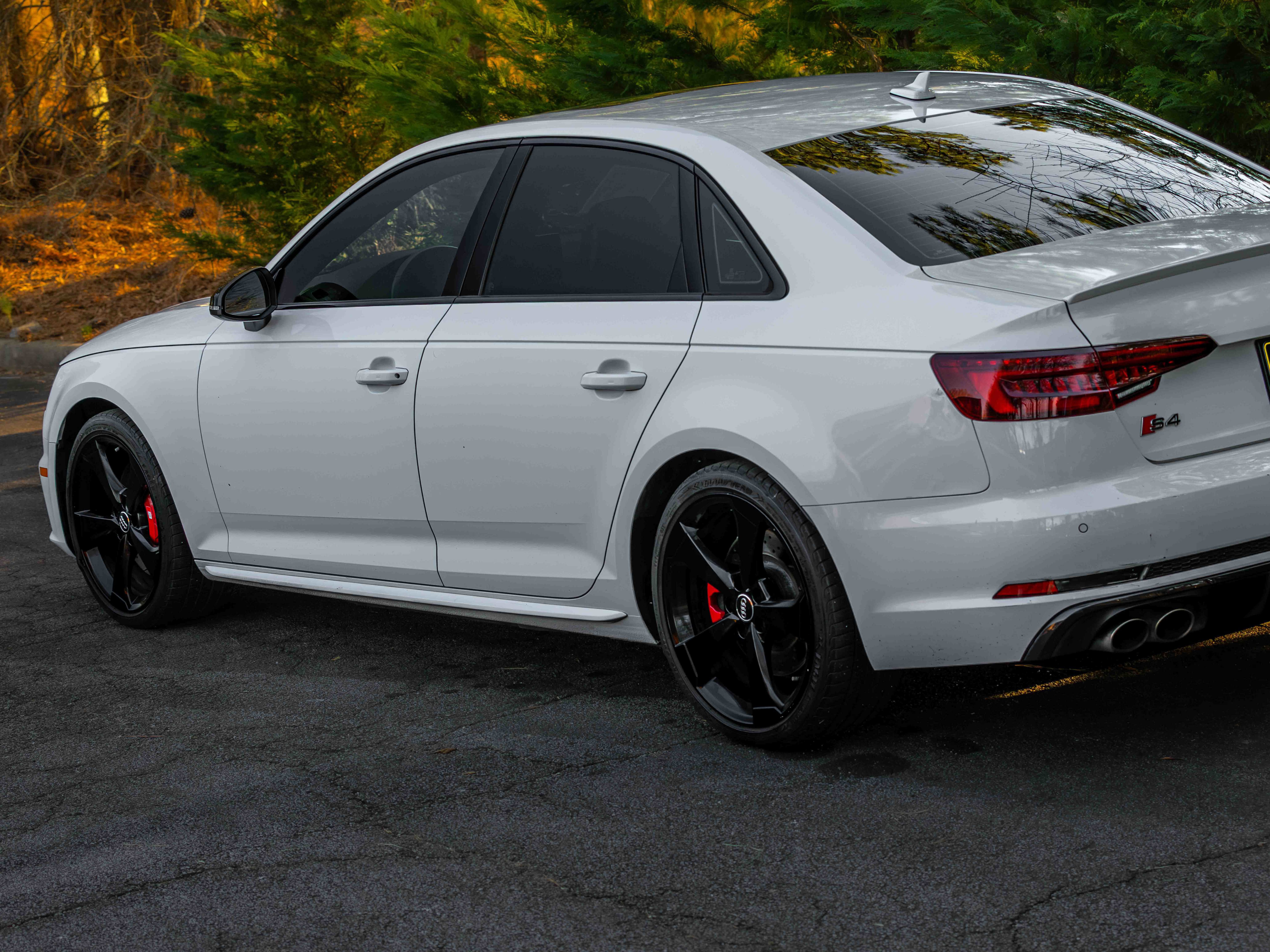 Used 2019 Audi S4 Premium Plus w/ Premium Plus Package image 59