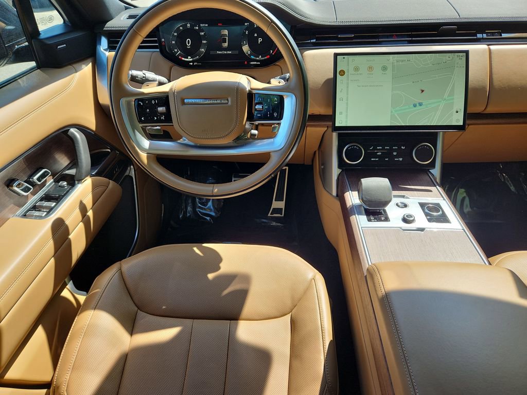 Used 2023 Land Rover Range Rover SE AWD/4WD image 4