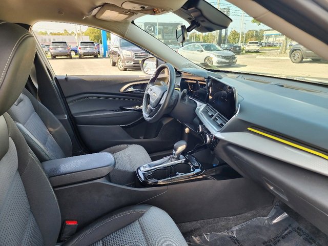 Used 2024 Chevrolet Trax LT image 11