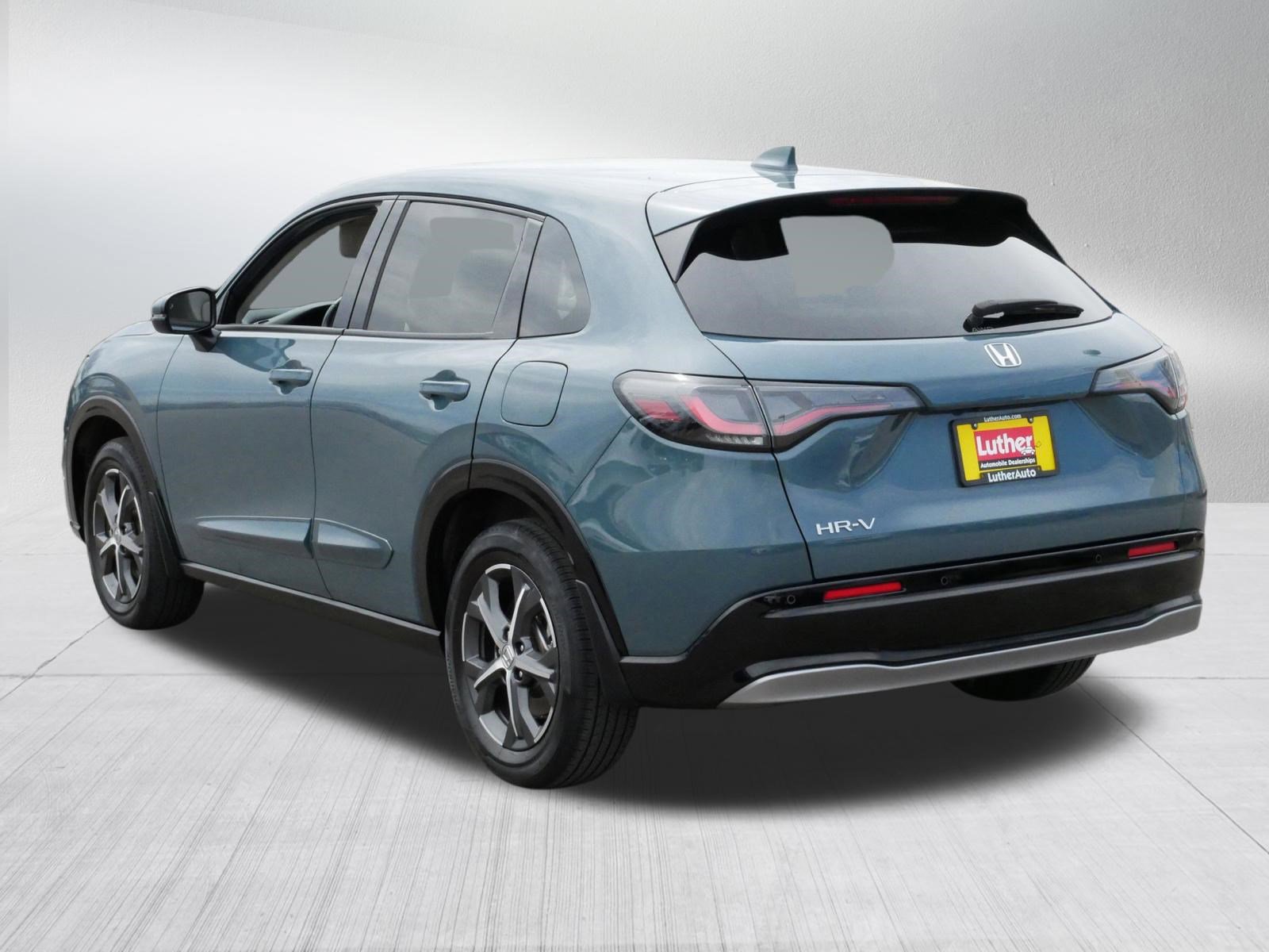 Certified 2024 Honda HR-V EX-L image 4