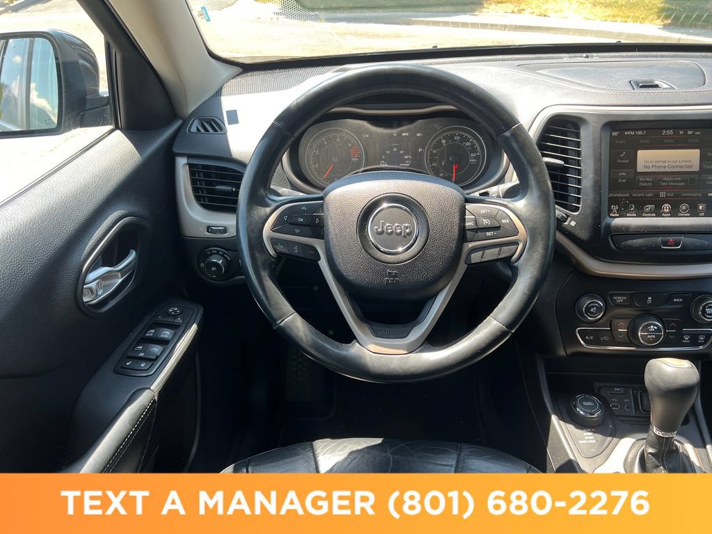 Used 2017 Jeep Cherokee Limited AWD/4WD image 16