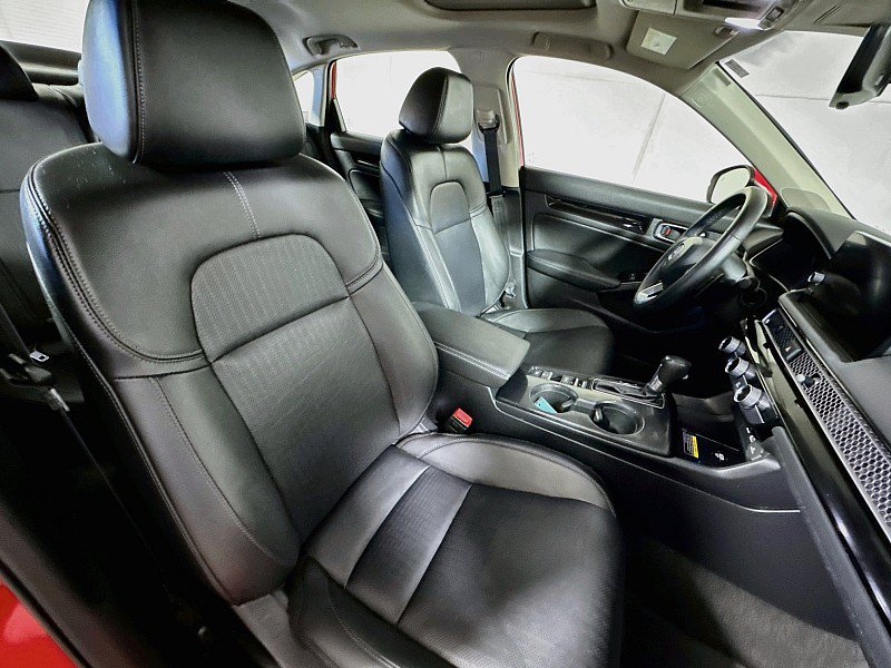 Used 2022 Honda Civic Touring image 28