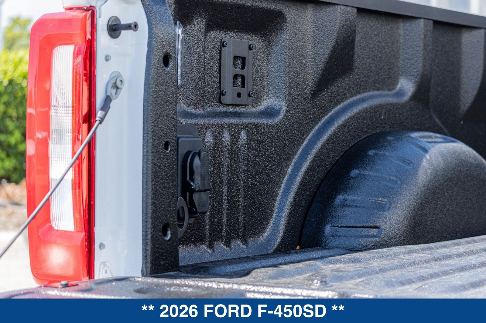 New 2026 Ford F450 XLT w/ FX4 Off-Road Package AWD/4WD image 31