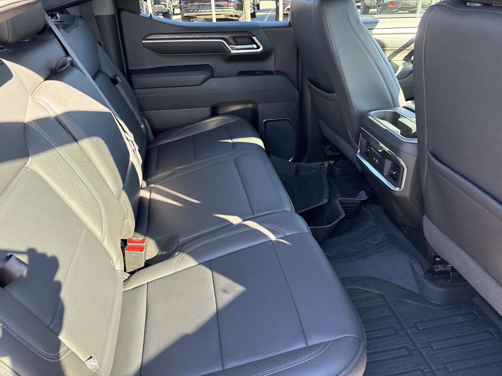 Certified 2022 GMC Sierra 1500 SLT w/ SLT Premium Package image 33