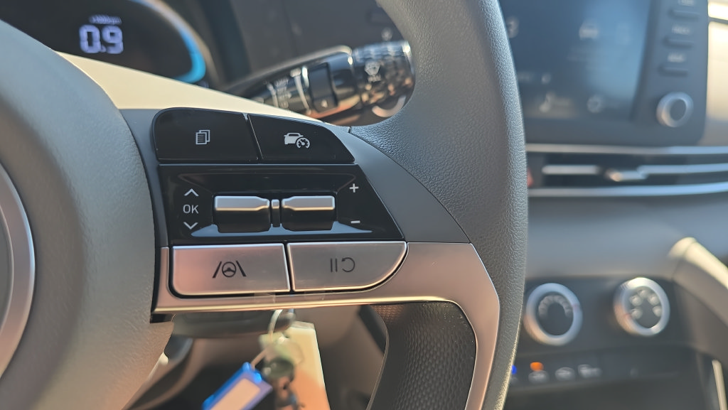 New 2026 Hyundai Elantra SE FWD image 23