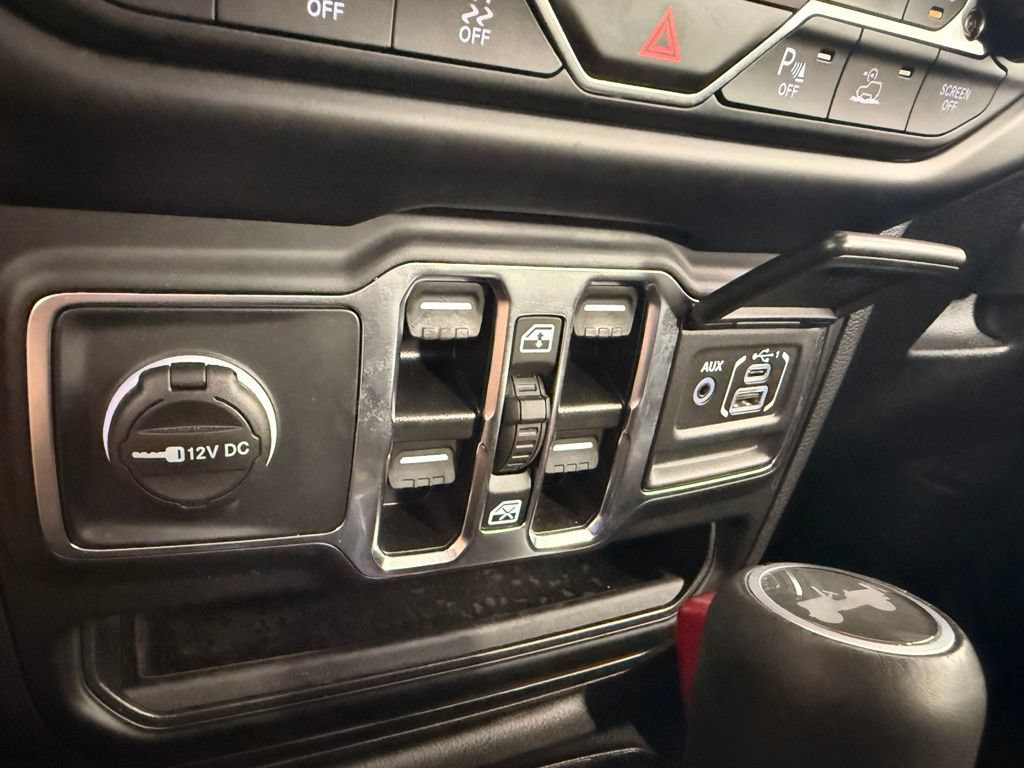 Used 2022 Jeep Wrangler Unlimited Sahara AWD/4WD image 44