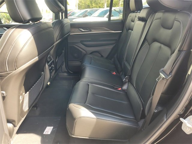 New 2025 Jeep Grand Cherokee Limited image 7