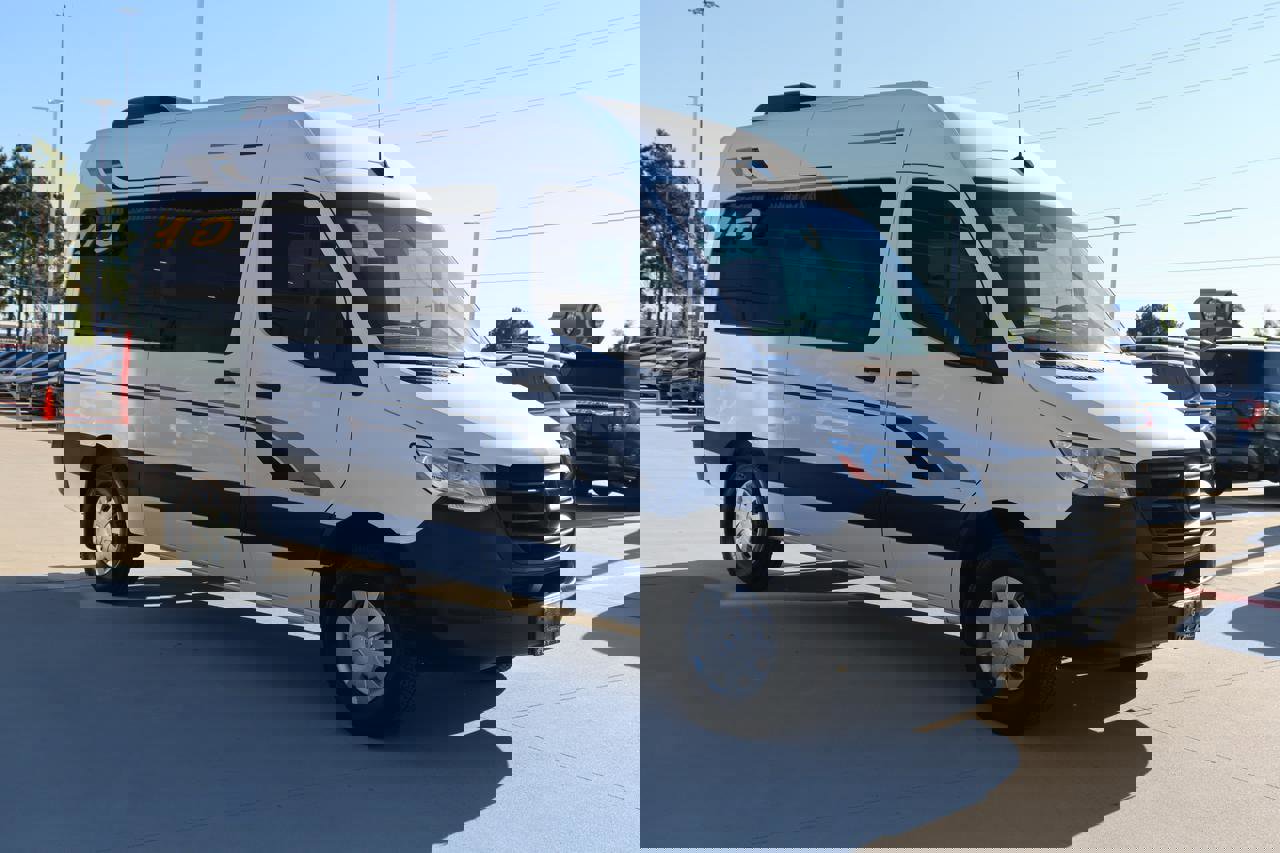 Used 2019 Mercedes-Benz Sprinter 2500 image 7