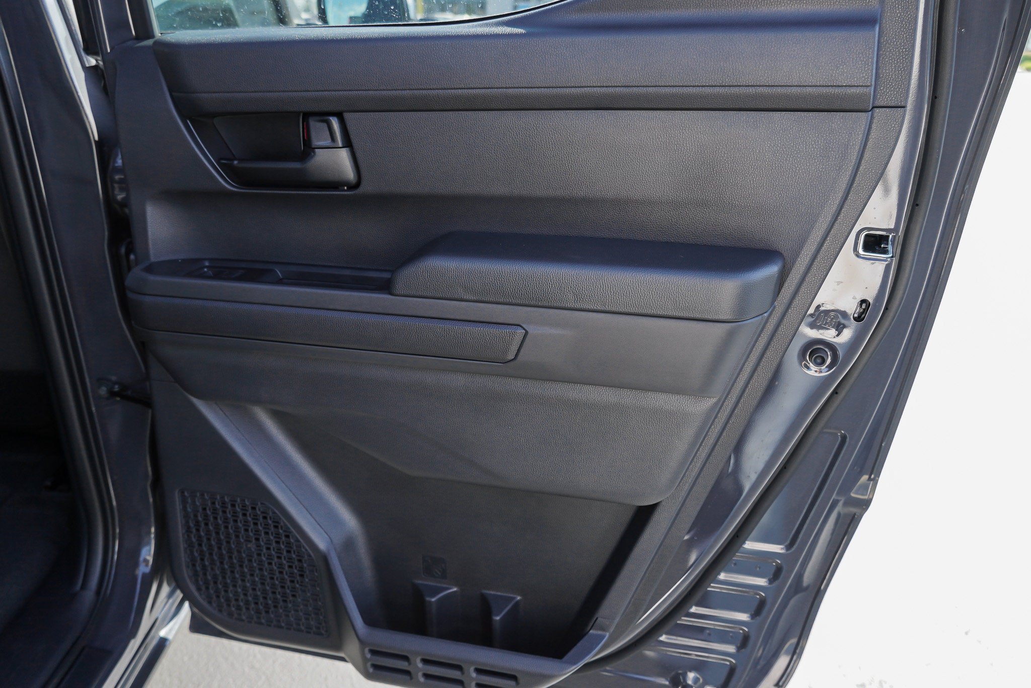 Certified 2025 Toyota Tacoma SR5 AWD/4WD image 28