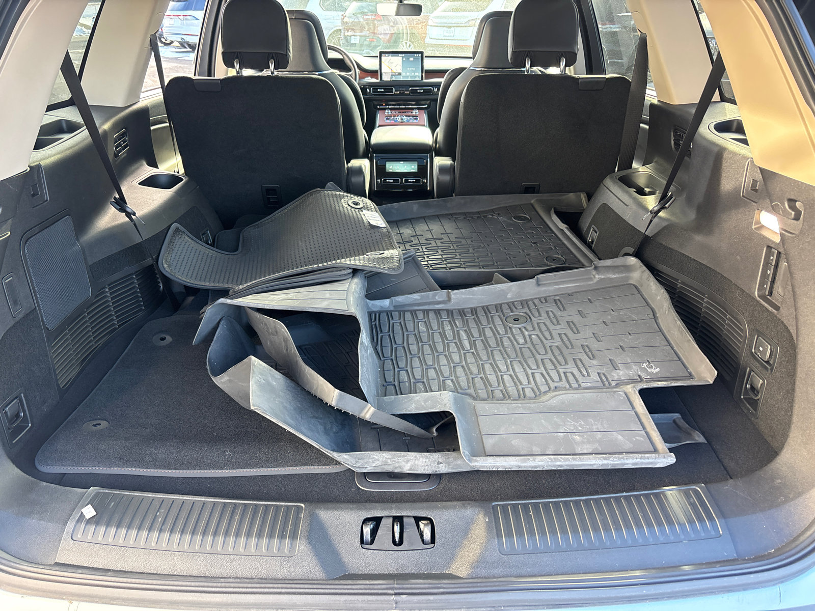 Used 2020 Lincoln Aviator Grand Touring w/ Equipment Group 302A image 9