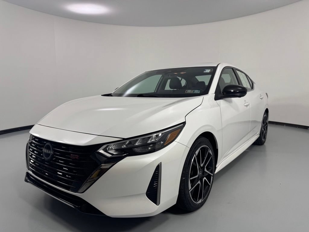 Used 2024 Nissan Sentra SR w/ SR Premium Package FWD image 3