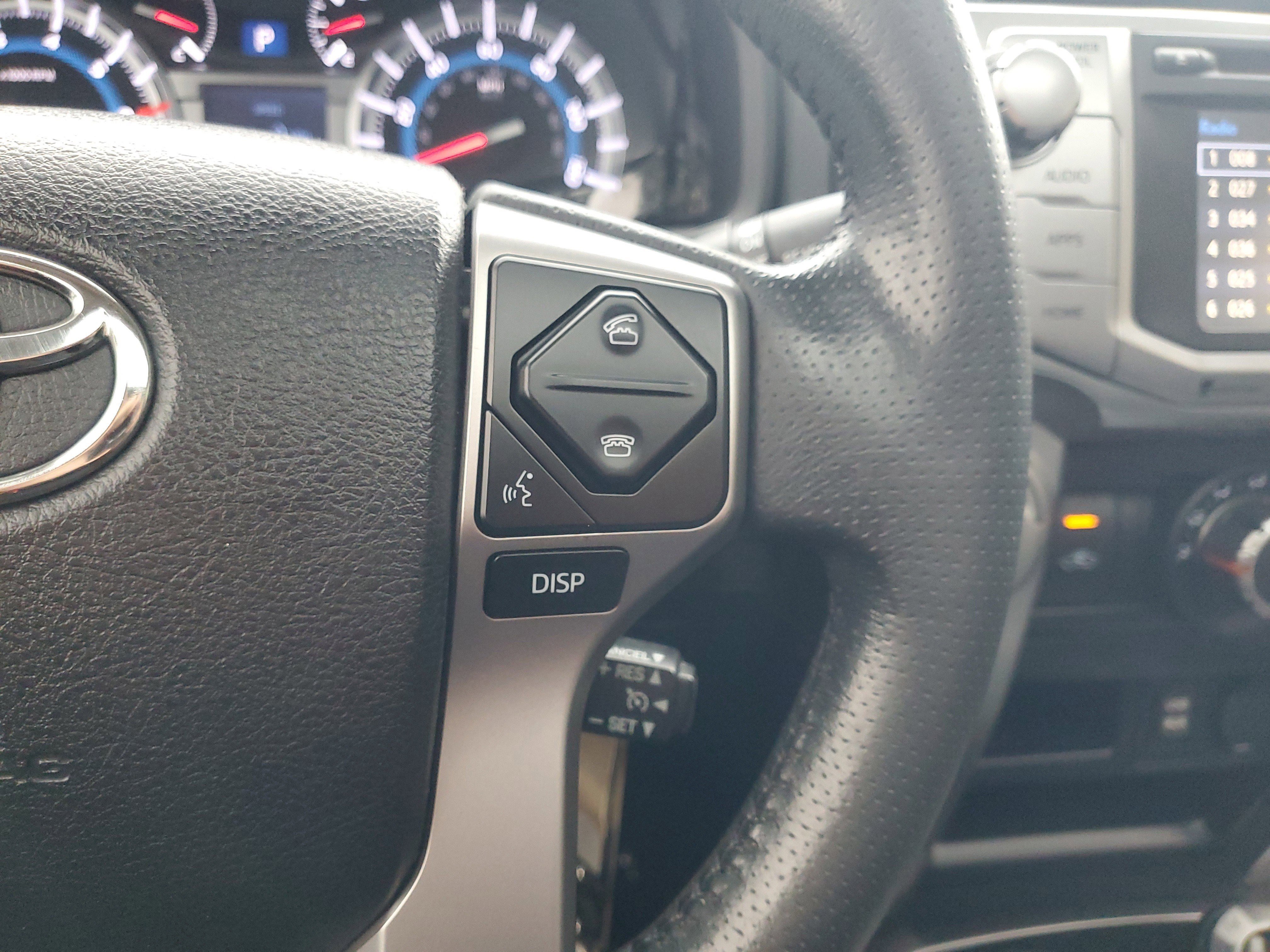 Used 2018 Toyota 4Runner 4WD image 22