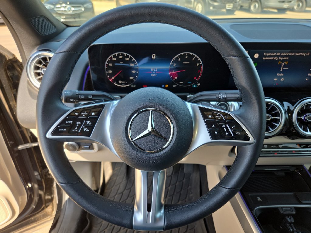 New 2026 Mercedes-Benz GLB 250 image 21