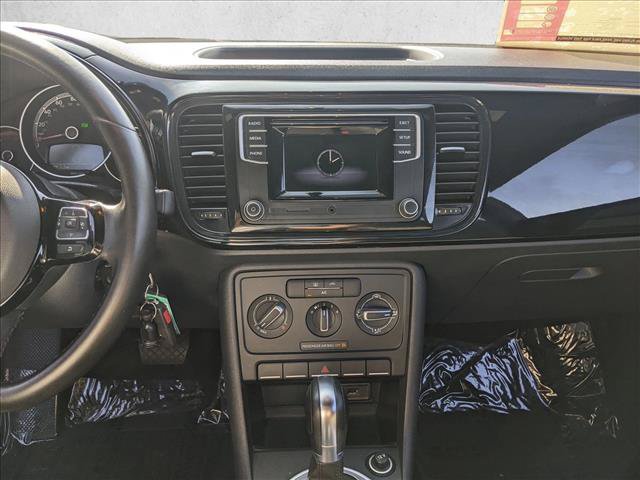 Used 2018 Volkswagen Beetle 2.0T Coast FWD image 13