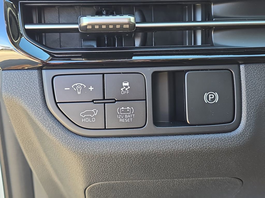 New 2026 Kia Sportage EX image 28