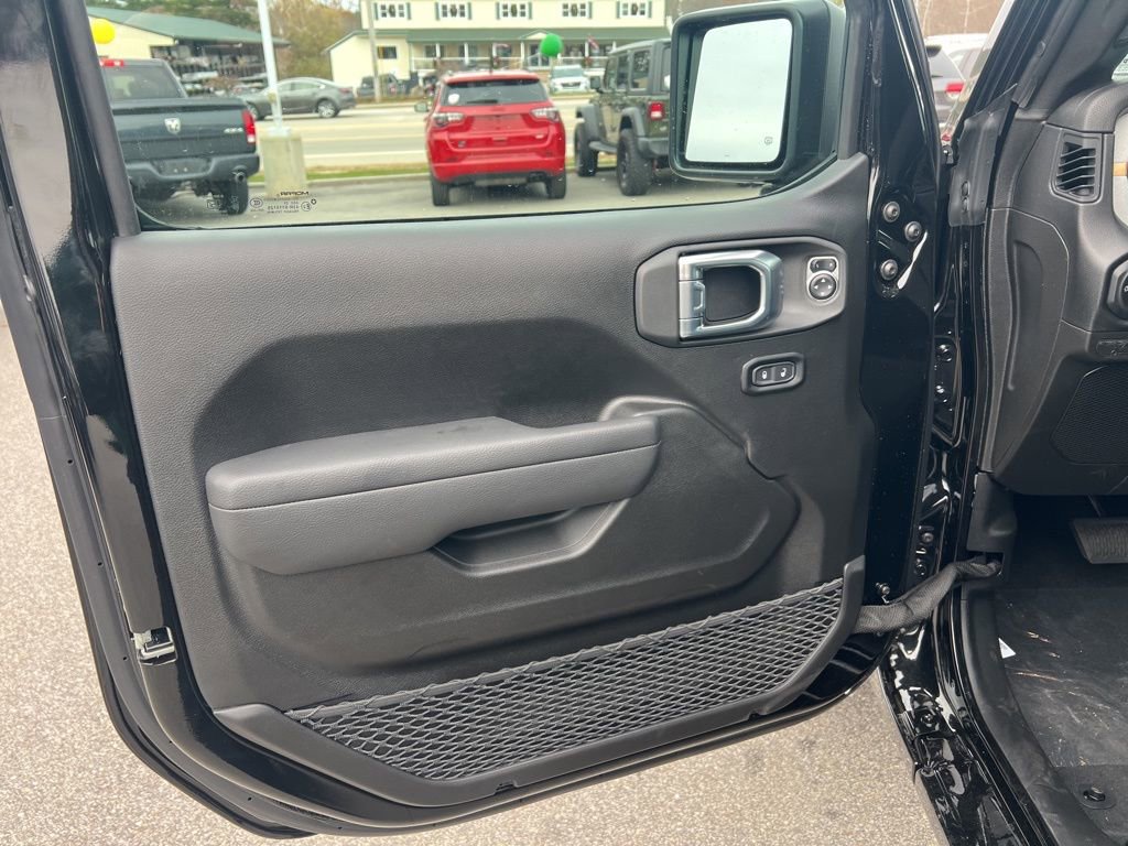 New 2026 Jeep Gladiator Sport image 18