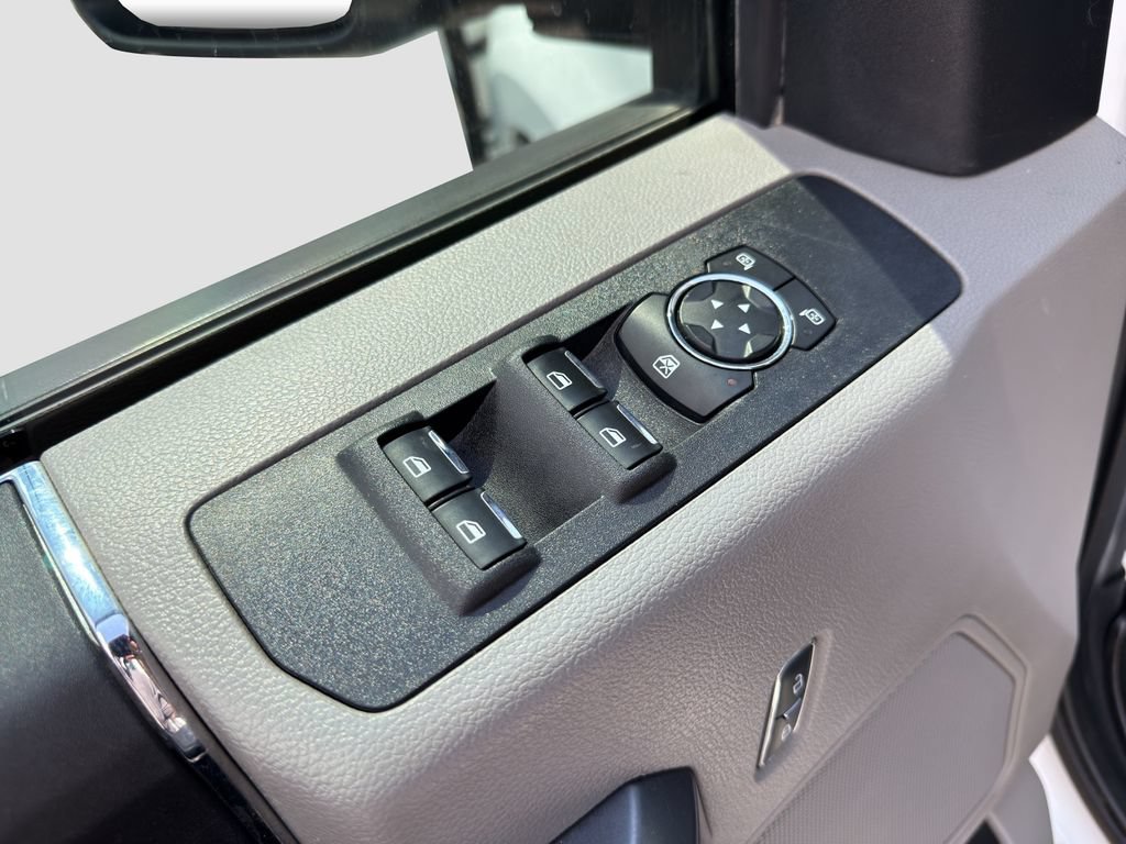 Used 2021 Ford F350 XLT AWD/4WD image 28