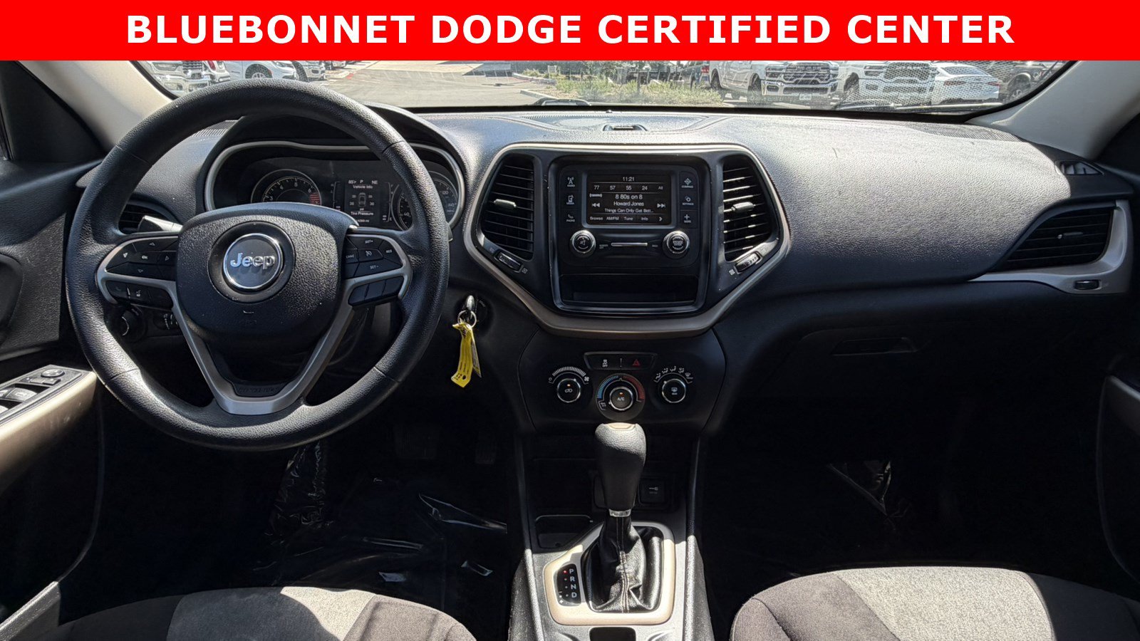 Used 2018 Jeep Cherokee Latitude FWD image 16