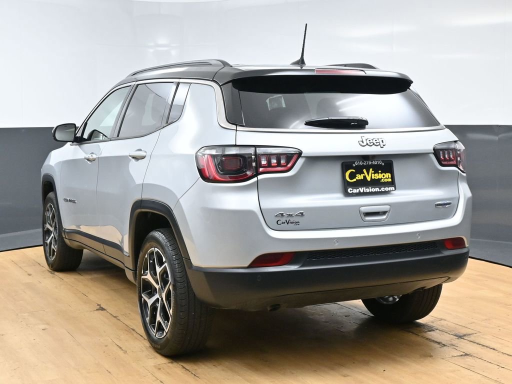 Used 2026 Jeep Compass Limited image 15