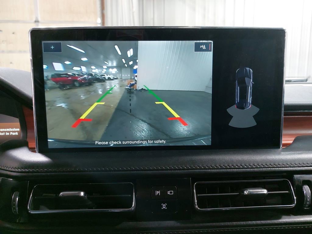 Used 2022 Lincoln Nautilus Reserve w/ Monochromatic Package image 25