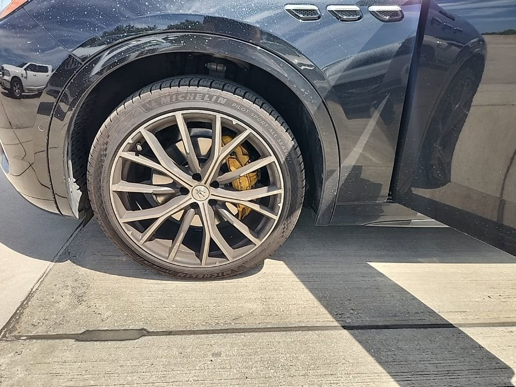 Used 2023 Maserati Grecale Modena image 7