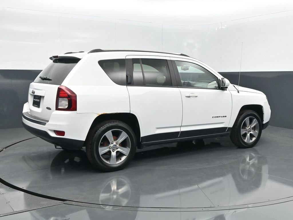 Used 2017 Jeep Compass High Altitude FWD image 7