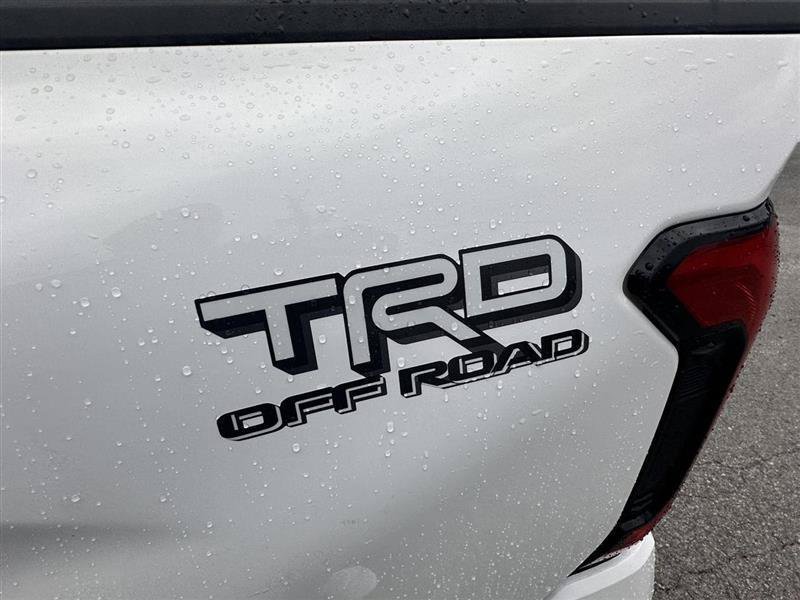 Used 2024 Toyota Tacoma TRD Off-Road AWD/4WD image 10