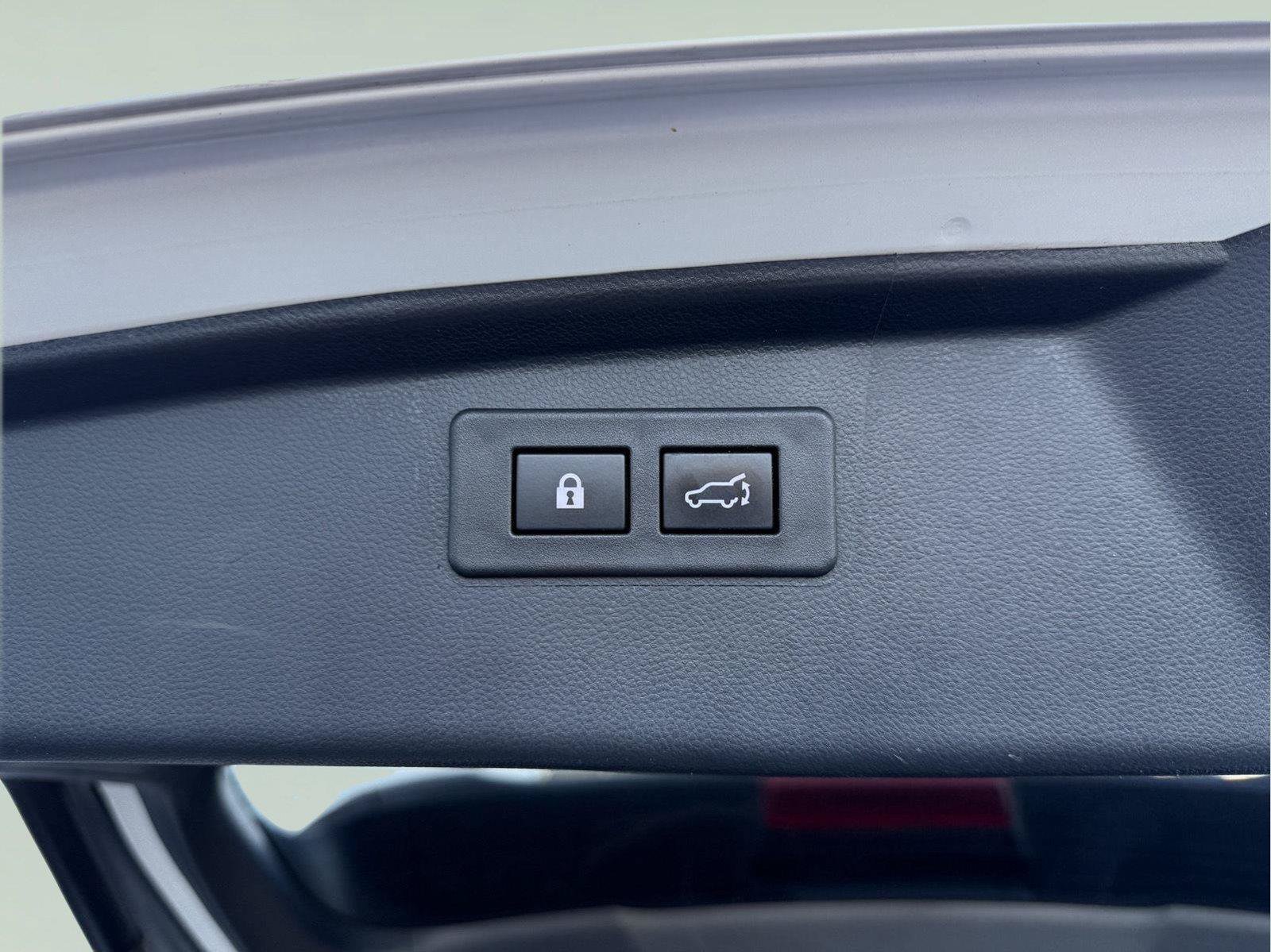 Used 2022 Subaru Outback Touring AWD/4WD image 27