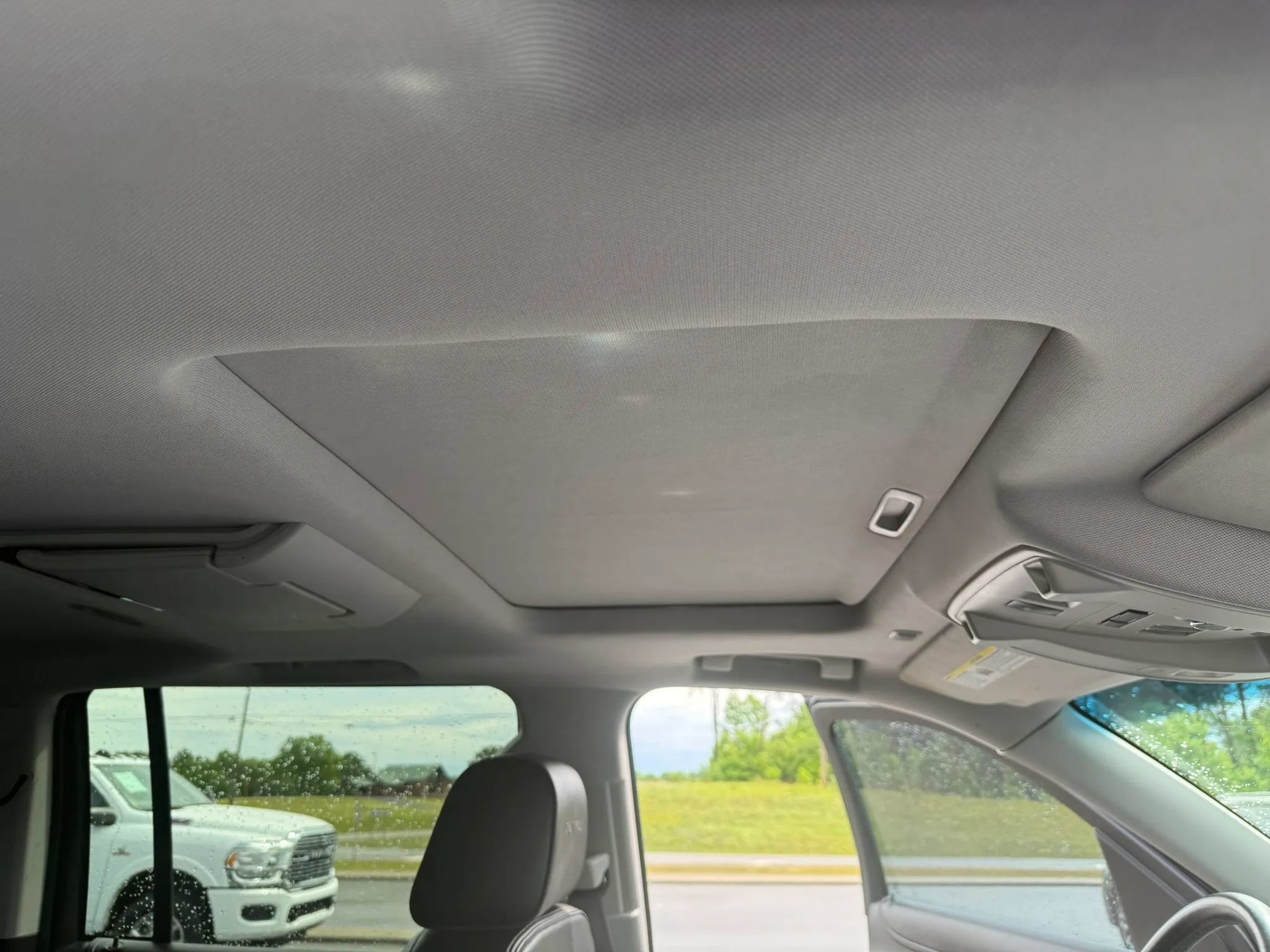 Used 2015 GMC Yukon XL Denali w/ Touring Package RWD image 21