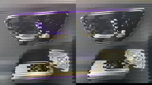 Used 2025 Mercedes-Benz GLC 300 4MATIC image 11