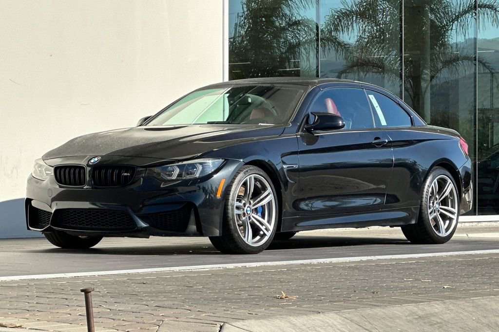 Used 2015 BMW M4 Convertible image 7