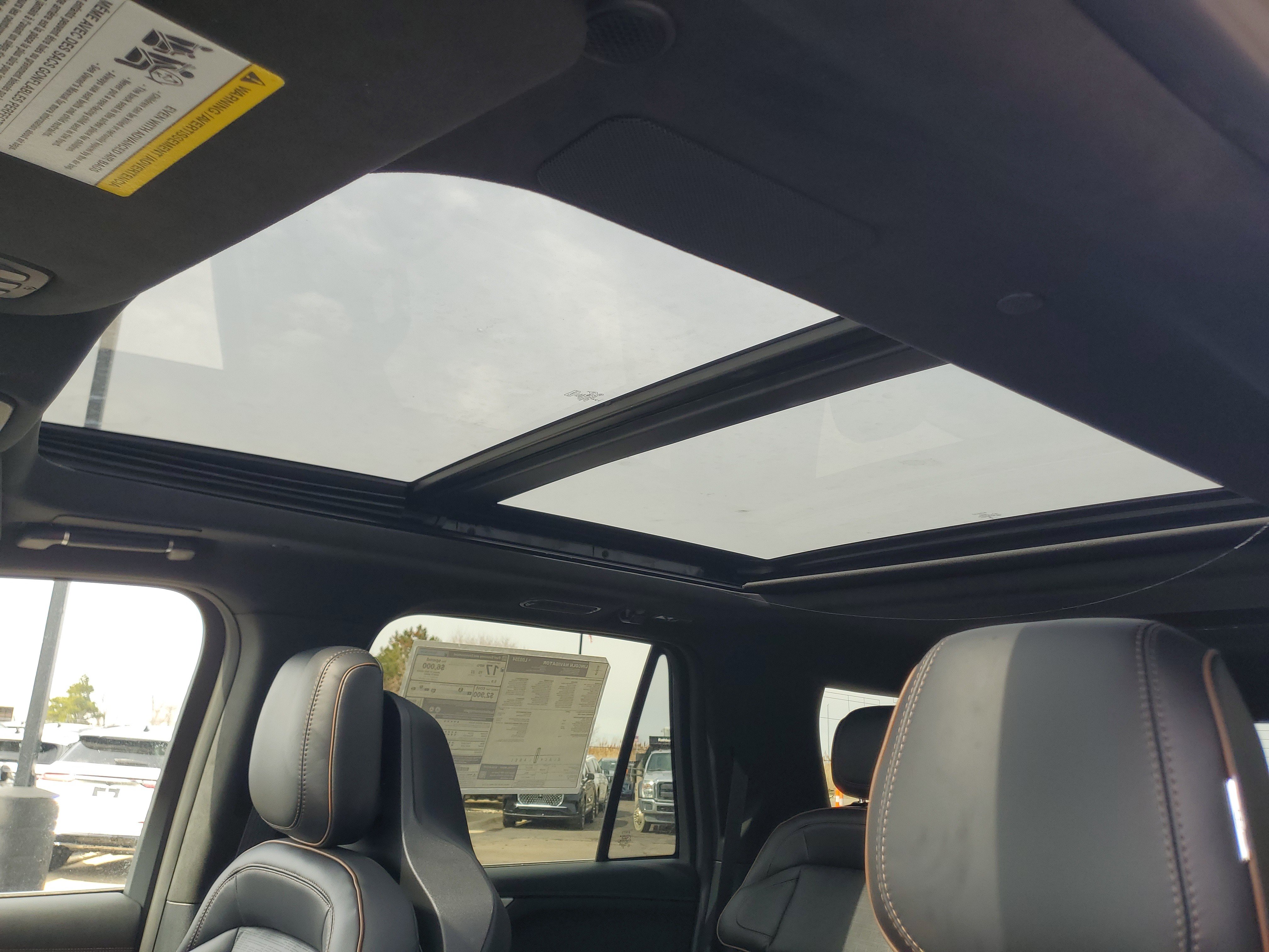New 2026 Lincoln Navigator L Black Label AWD/4WD image 11