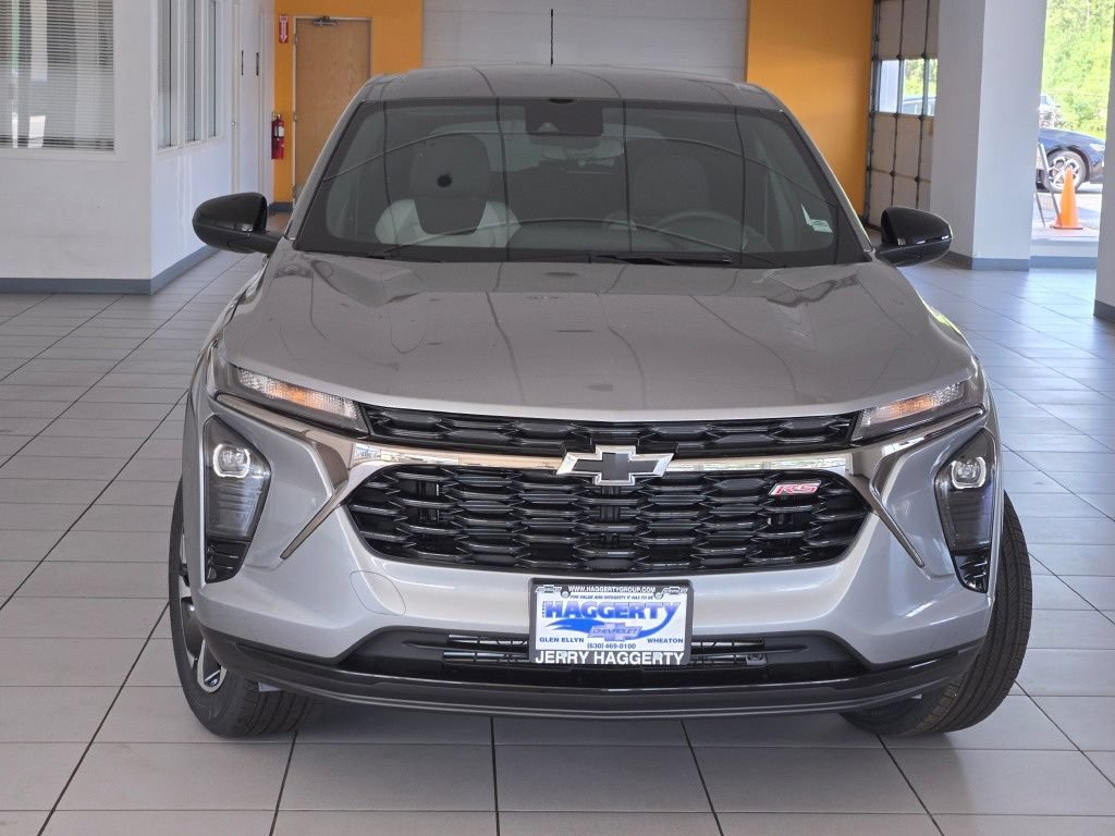 New 2026 Chevrolet Trax RS w/ Driver Confidence Package FWD image 3