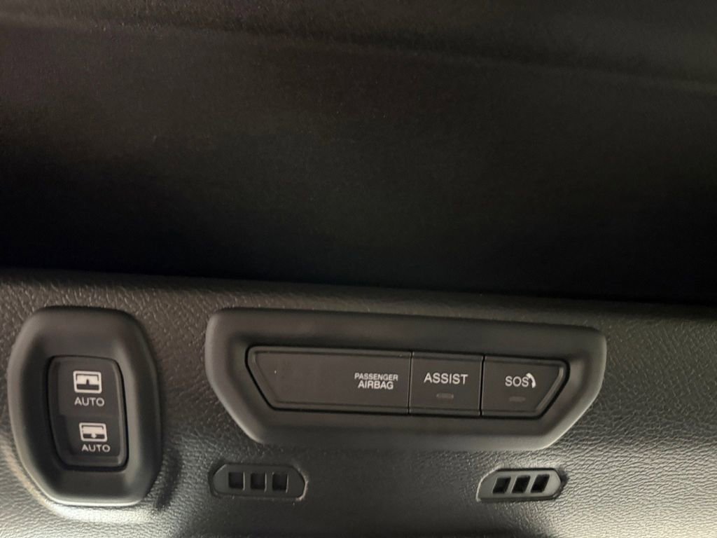 Used 2021 Jeep Wrangler Unlimited Rubicon w/ Uconnect 4C Nav & Sound Group AWD/4WD image 35