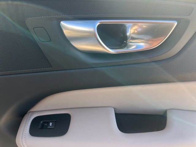 New 2026 Volvo XC60 B5 Plus w/ Protection Package Premier image 24