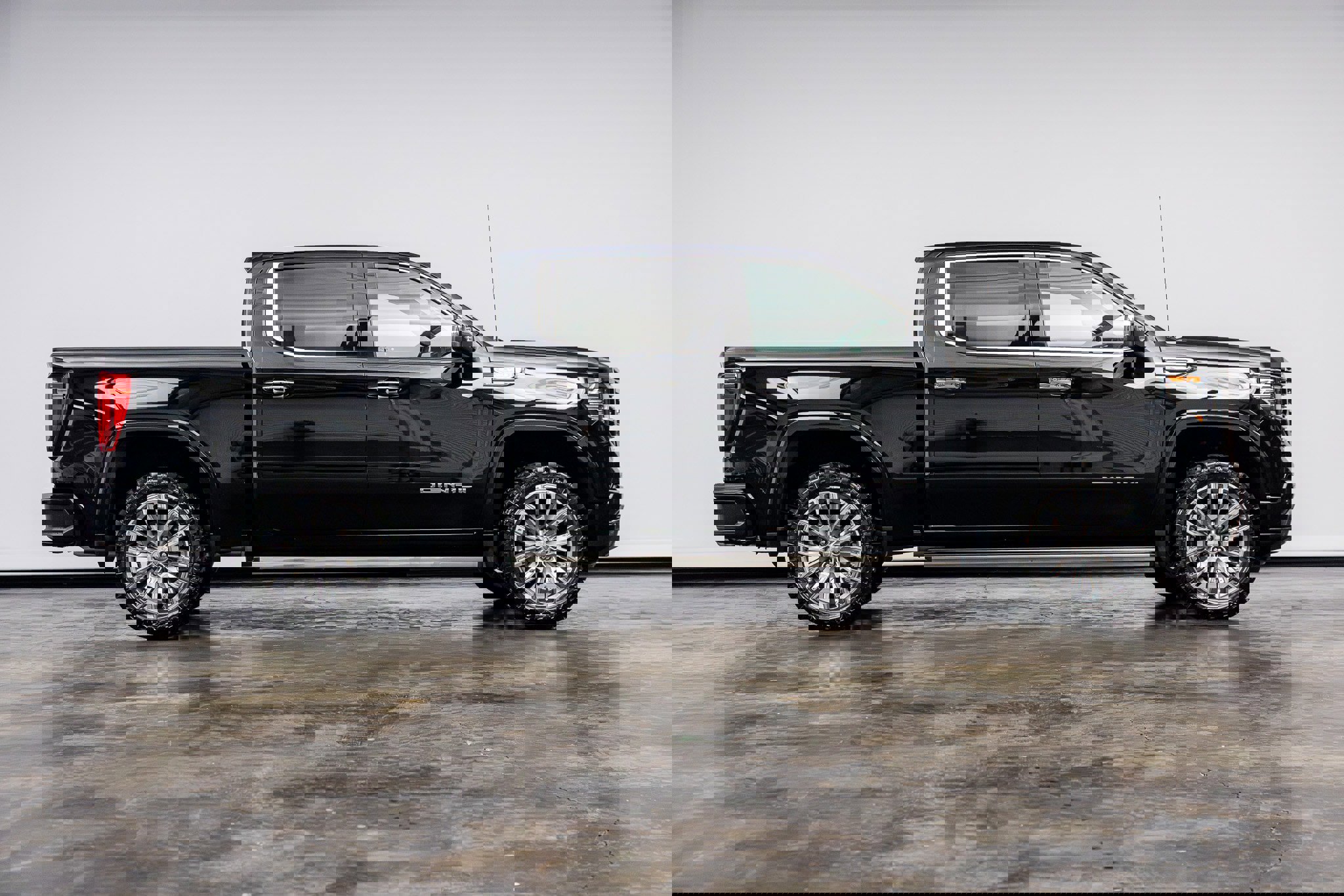 Used 2024 GMC Sierra 1500 Denali w/ Denali Reserve Package image 24