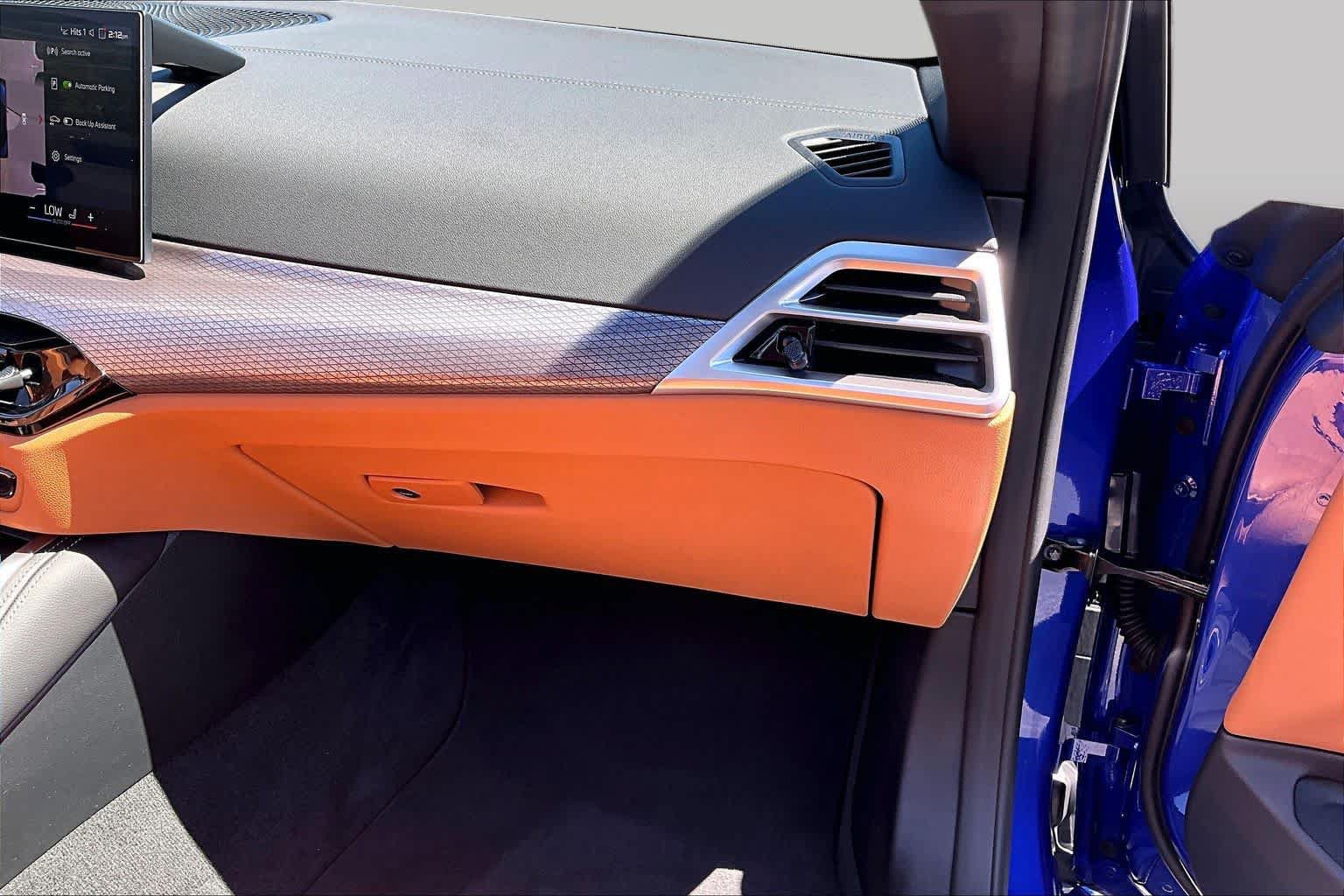 Used 2026 BMW M440i Convertible RWD image 18