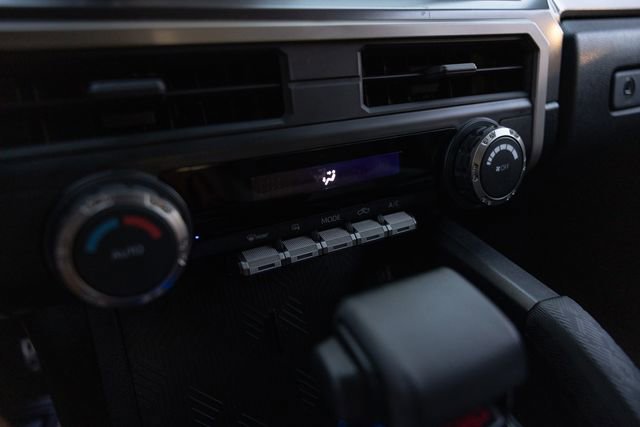 Used 2025 Toyota Tacoma TRD Sport image 27