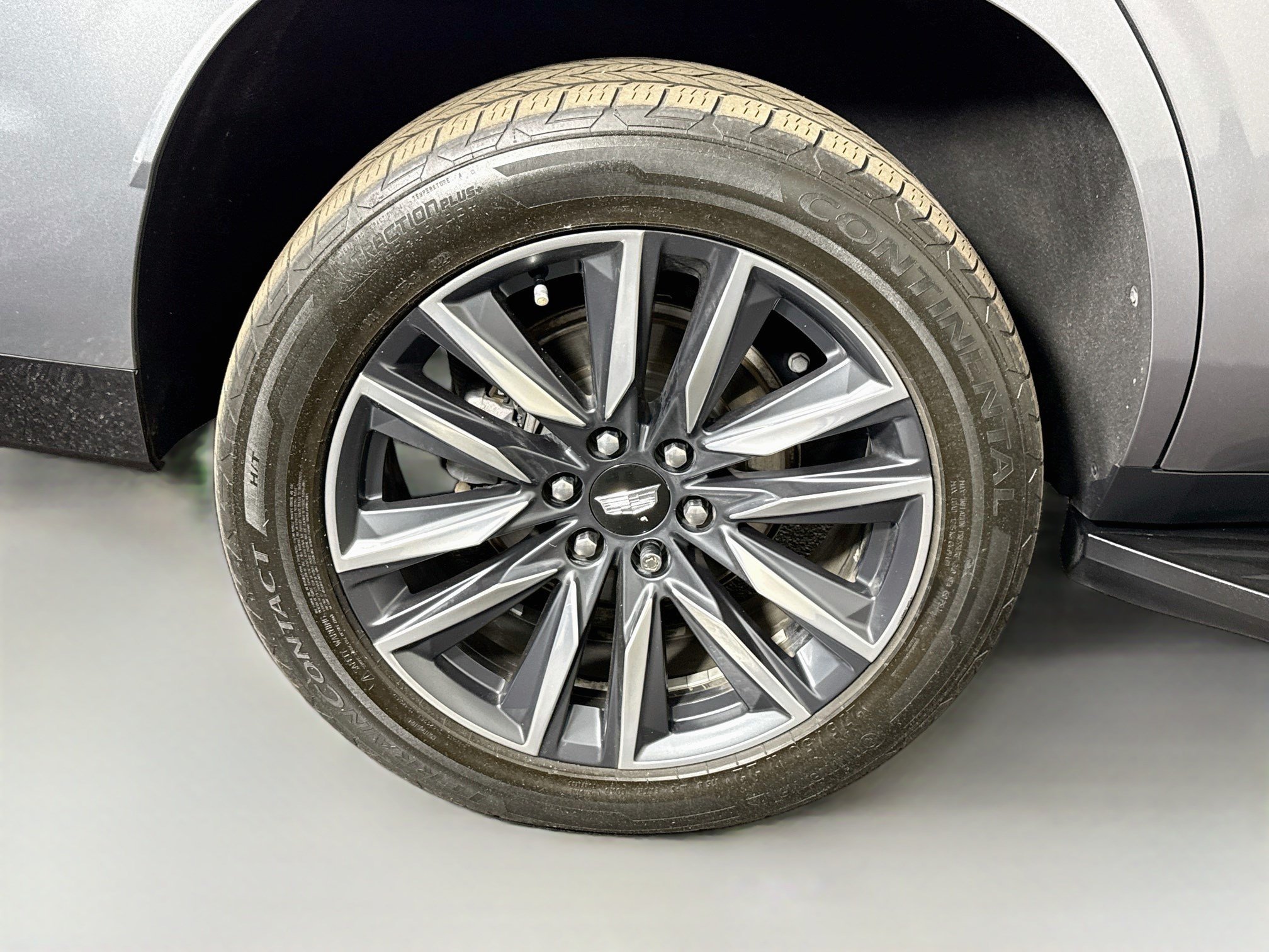 Used 2022 Cadillac Escalade Sport w/ Touring Package RWD image 33