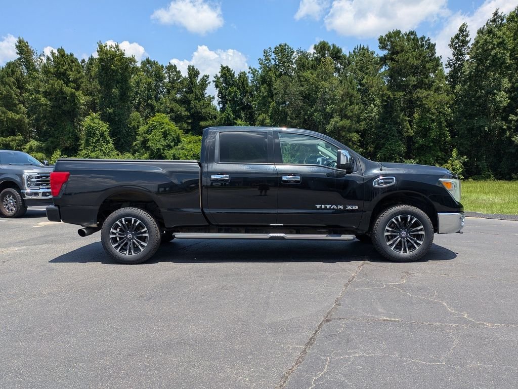Used 2016 Nissan Titan XD AWD/4WD image 3