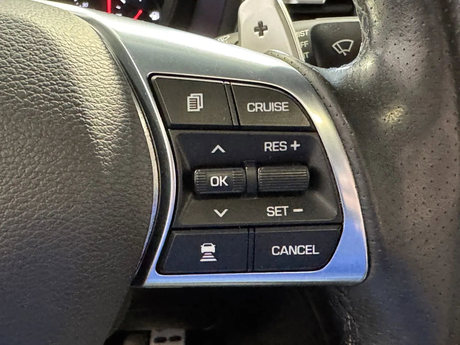 Used 2018 Hyundai Sonata Sport w/ Tech Package 05 FWD image 19