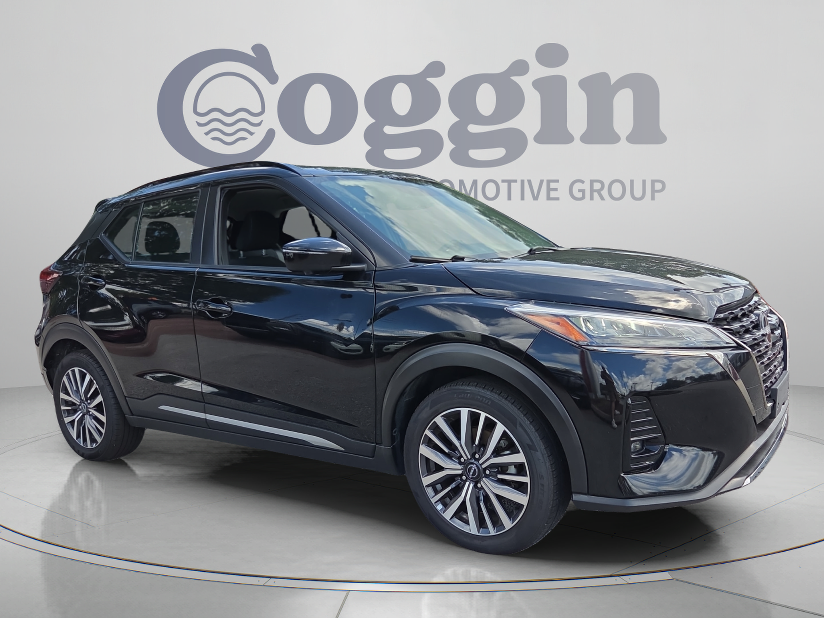 Used 2024 Nissan Kicks SR FWD image 7