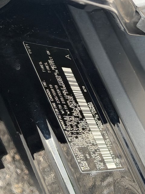 Used 2021 Toyota RAV4 XLE Premium FWD image 18